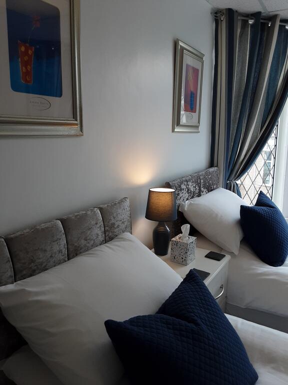 The Cardoun room 1